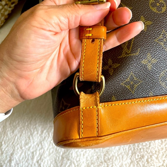 Authentic LV Montsouris GM Backpack Monogram - Picture 11 of 12